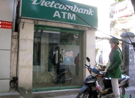Ảnh Cây ATM ngân hàng Ngoại thương Vietcombank 03 Biệt Thự 1