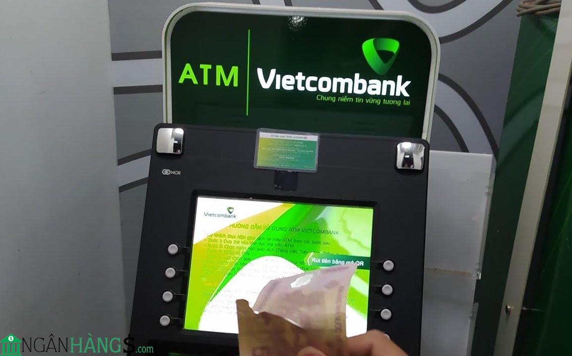 Ảnh Cây ATM ngân hàng Ngoại thương Vietcombank FamilyMart 1