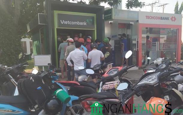 Ảnh Cây ATM ngân hàng Ngoại thương Vietcombank 165 Nguyễn Văn Cừ 1