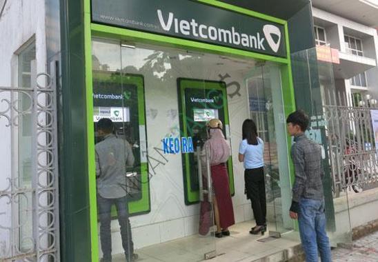 Ảnh Cây ATM ngân hàng Ngoại thương Vietcombank Đường Nguyễn Tất Thành 1