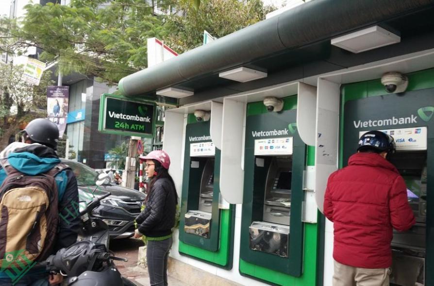 Ảnh Cây ATM ngân hàng Ngoại thương Vietcombank Trung tâm giới thiệu việc làm 1